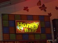 Honey Barのサムネイル