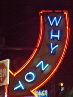 WHY　NOTの写真