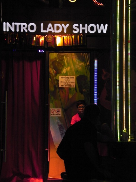 INTRO LADY SHOWの写真