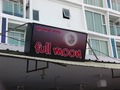 full moonのサムネイル