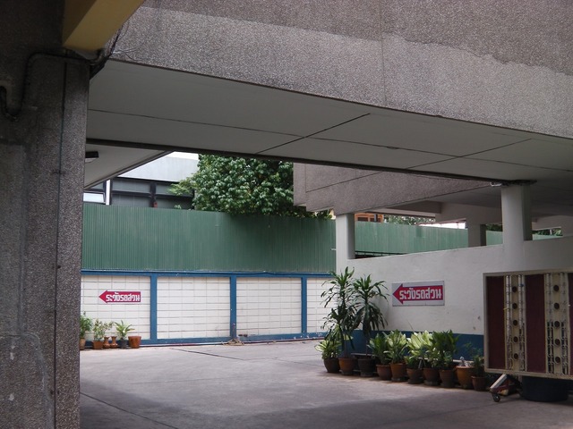 LUCKY HOTEL Image