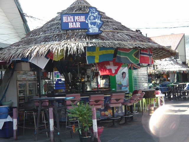 BLACK PEARL BAR Image