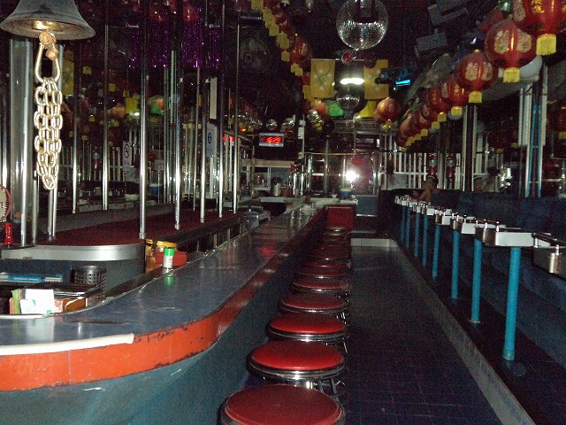 ダン・ディーの写真